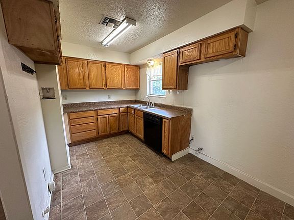 5th image of 1106 La Porte Dr
