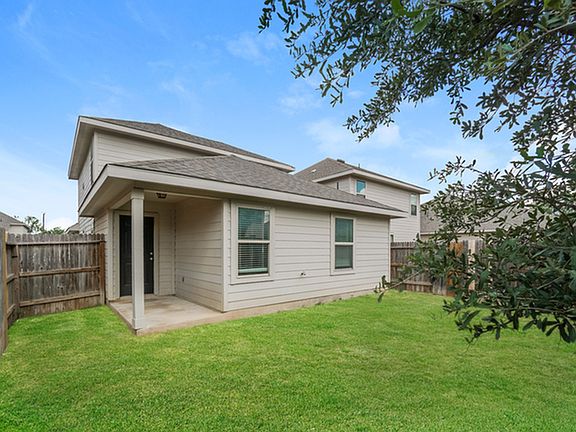 5th image of 10442 Clearwater Way