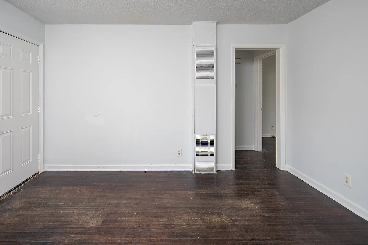 Building Photo - 3117 Girard Ct #2