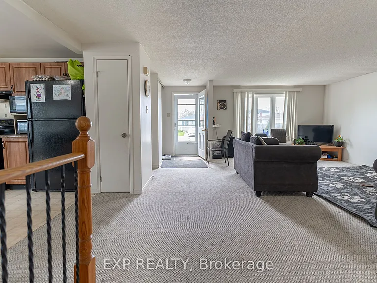 6 Hickling Trl — Photo 8