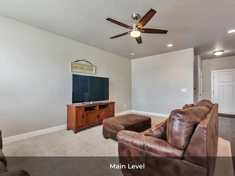4190 N Cresthaven Ln — Photo 15
