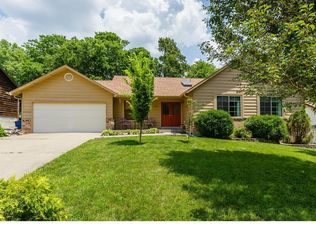 1360 Timothy Ridge Dr, Saint Charles, MO 63304