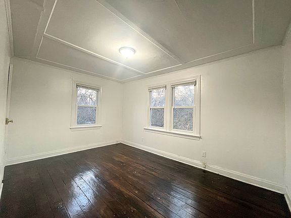 2nd image of 2309 Bellevue Ave