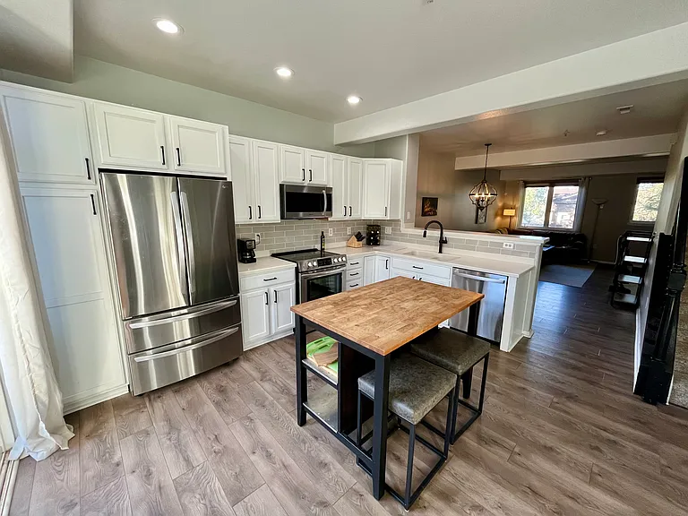 2951 W Riverwalk Cir #M — Photo 5