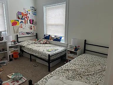 4th image of 1325 Chase Ave #2
