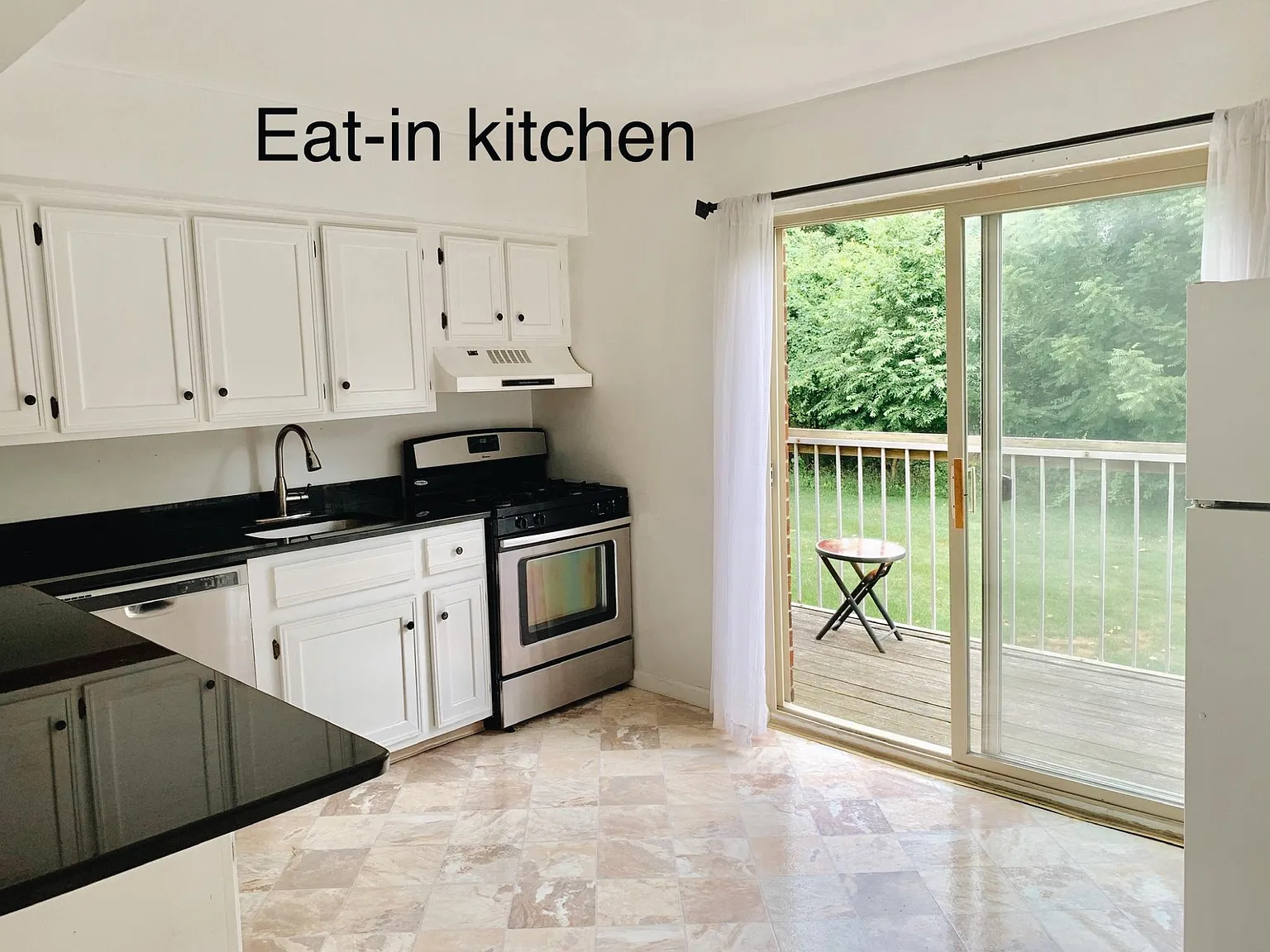1 bed, 877 sqft, $1,995 — Photo 3
