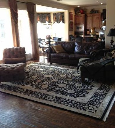 Family Rm view to backyar