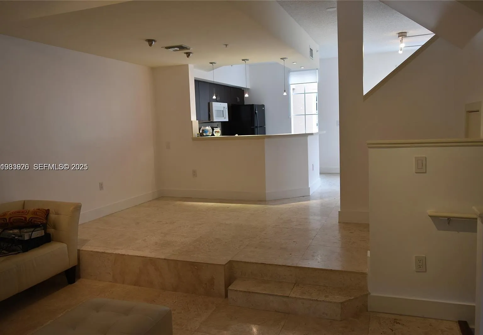 2 bed, 1270 sqft, $3,200 — Photo 4