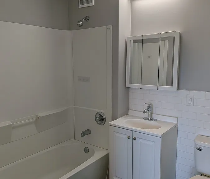 21 Canfield St #3B — Photo 3