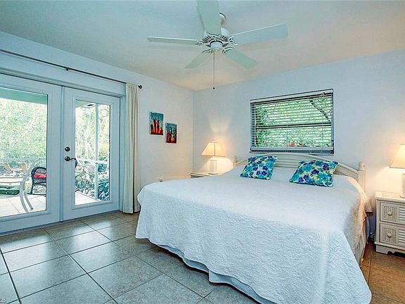 5th image of 836 Donax St #D