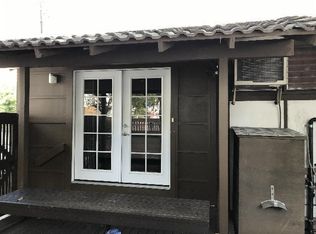 1638 Kalakaua Ave APT B, Honolulu, HI 96826