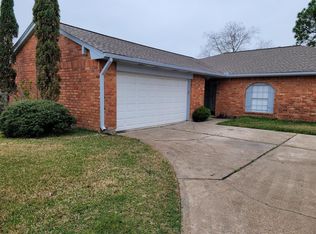 10007 Rustic Gate Rd, La Porte, TX 77571