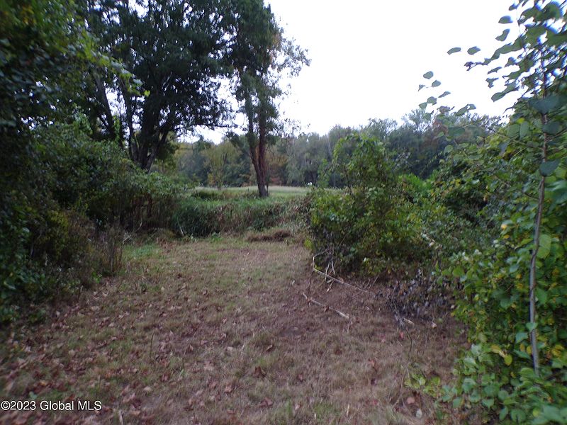 4th image of 25 Sunnyside Road