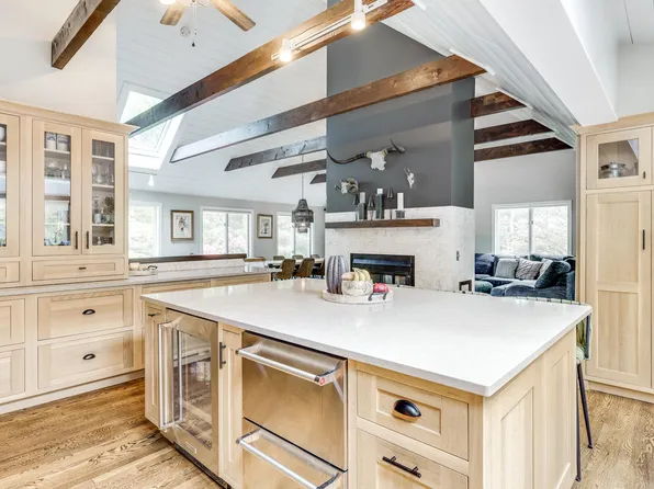 12 Faunce Mountain Road, Sandwich, MA 02563