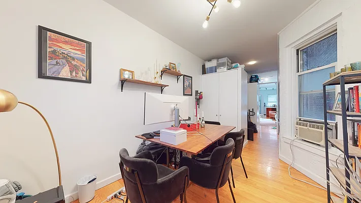 Rented by Bond New York | media 17