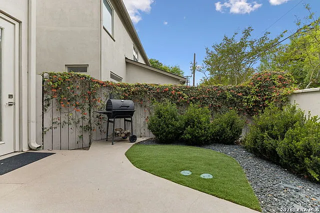 8127 N New Braunfels Ave #701 — Photo 31