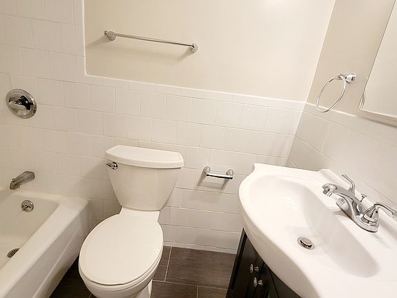 5th image of 27 W 71st St APT 1D