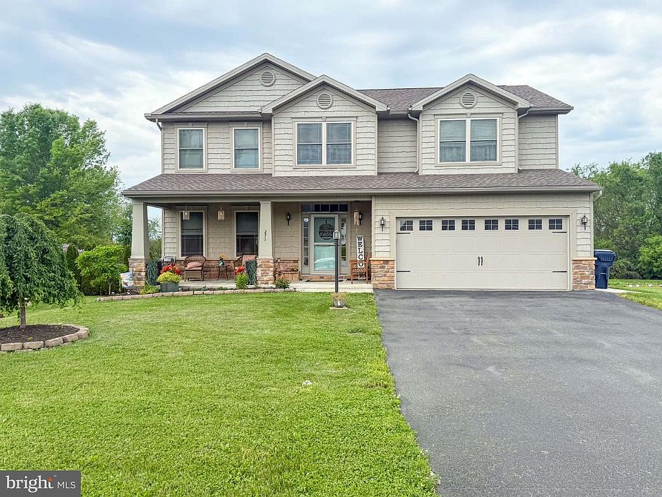 1st image of 271 Leedy Way W
