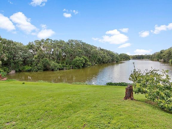 5th image of 624 Lake Miriam Dr
