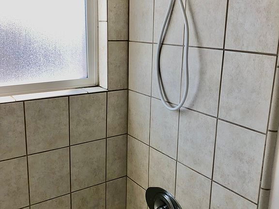 4th image of 1699 Ontario Dr APT 8