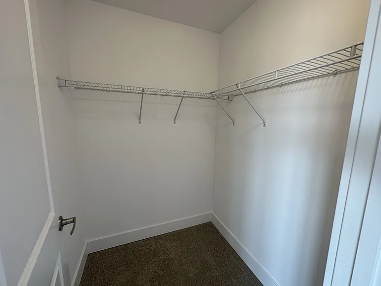 49 Gateway Dr — Photo 17