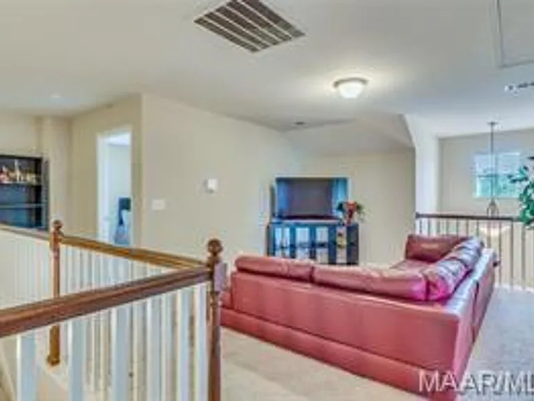 9319 Concord Park Dr — Photo 18