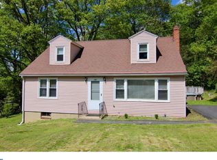122 Mahantongo Dr, Pottsville, PA 17901
