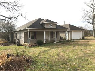 310 Radio Tower Rd, Locust Grove, AR 72550