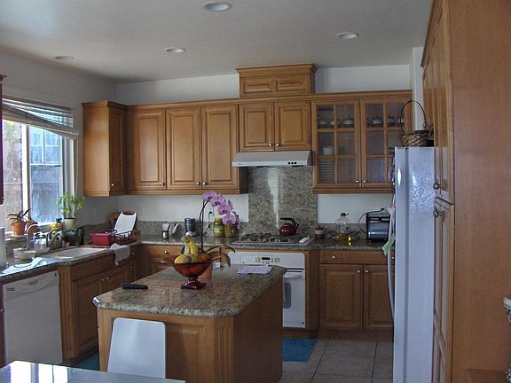 3rd image of 7161 Windcliff Ln