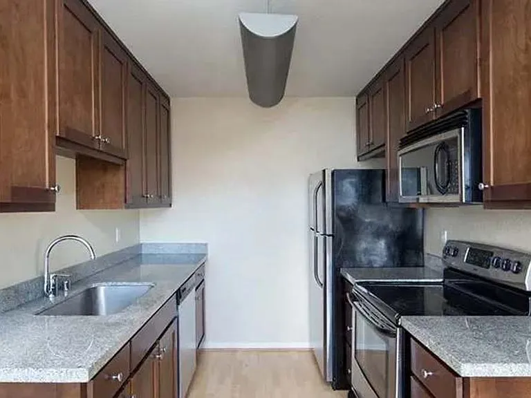 Seabridge at Glen Cove — Photo 1