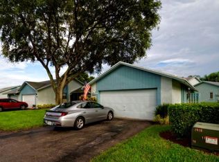 9132 SW 20th St E APT F, Boca Raton, FL 33428