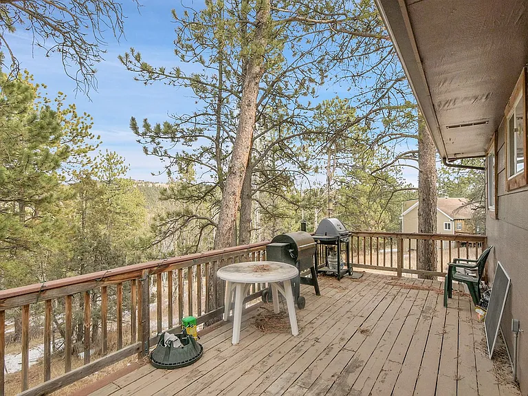 2027 Roland Dr — Photo 35