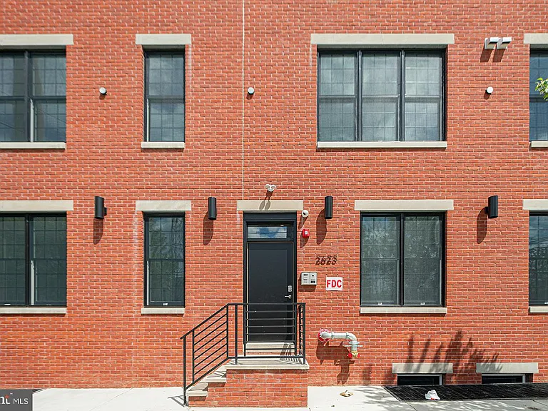 2623 Christian St #203 — Photo 10