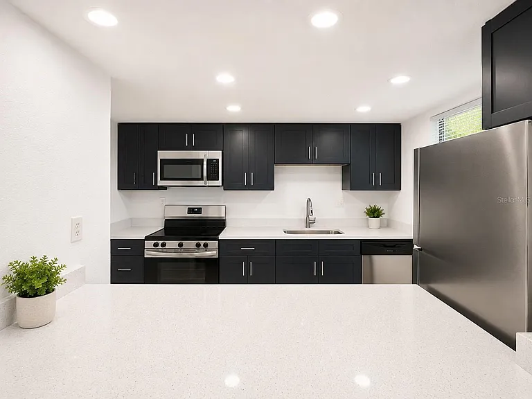 855 N Village Dr N #101 — Photo 5