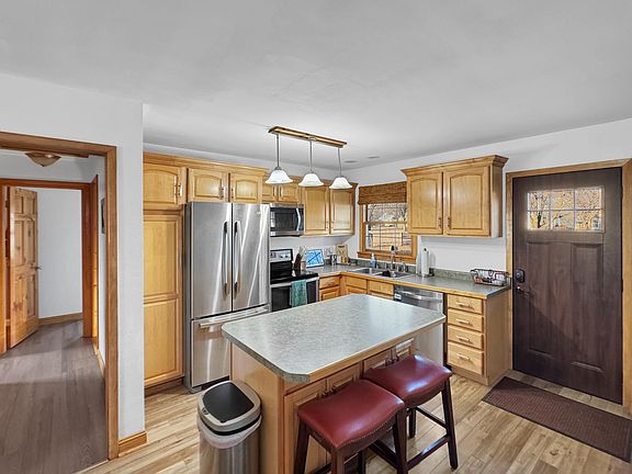 3rd image of 3056 Norwood Ave