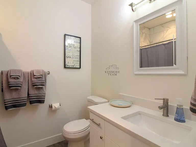 916 Duke Ln — Photo 13