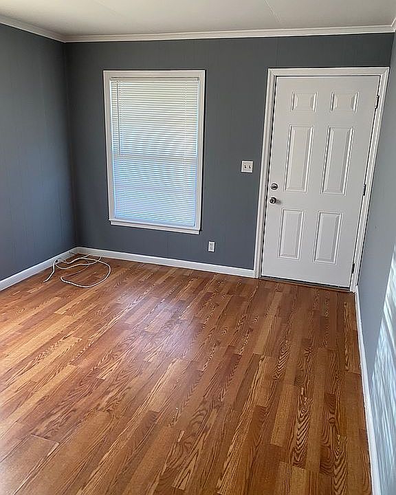 2nd image of 6840 Lake Ave