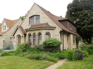 5518 W Auer Ave, Milwaukee, WI 53216