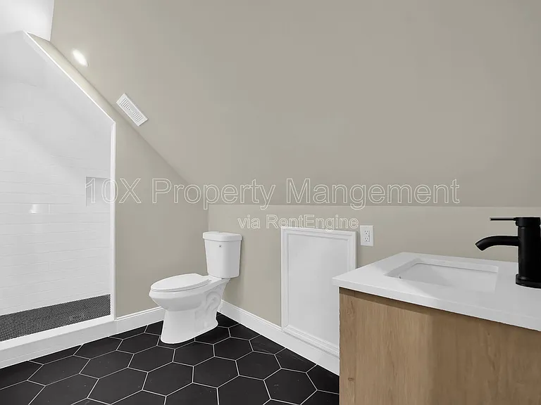 555 Kimball Pl — Photo 37