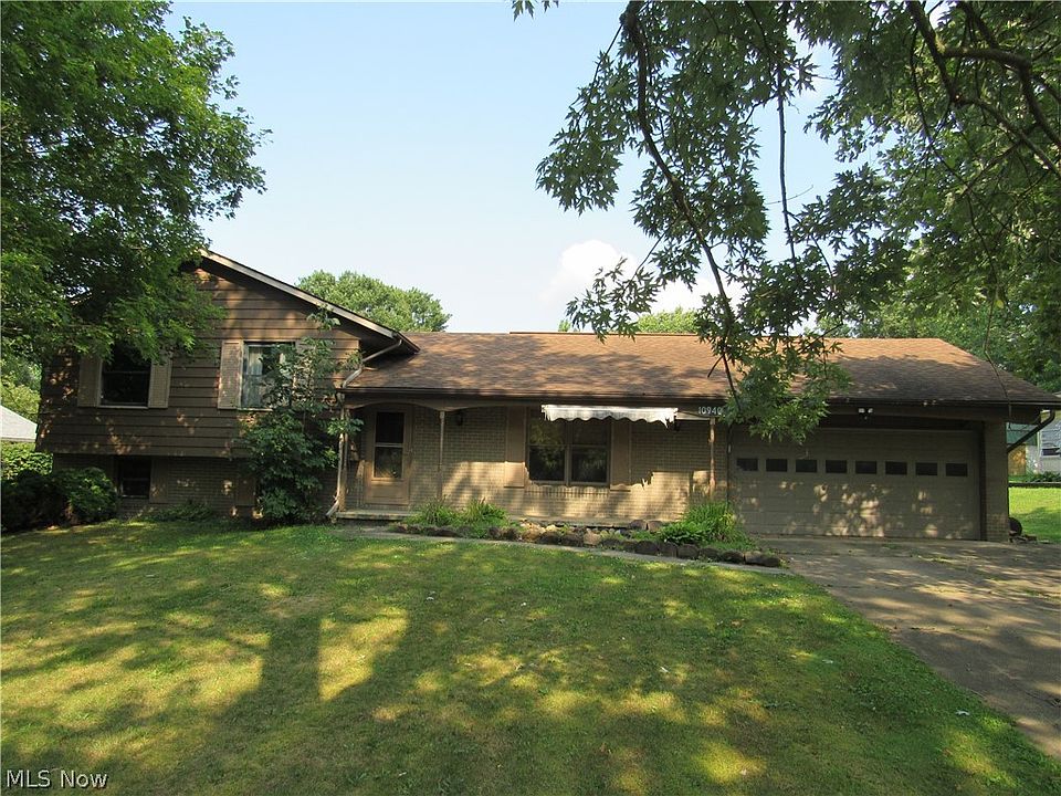 1st image of 10940 Julie St NE