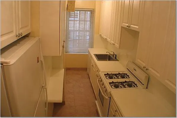 Rented by 4 Points Properties | media 4