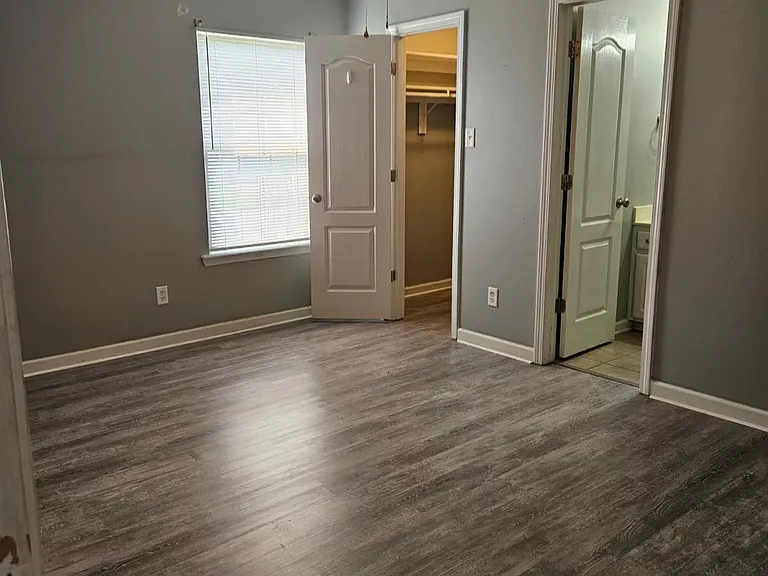 400 Apricot St — Photo 25
