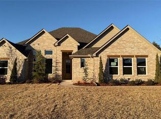 9217 SW 92nd St, Mustang, OK 73064