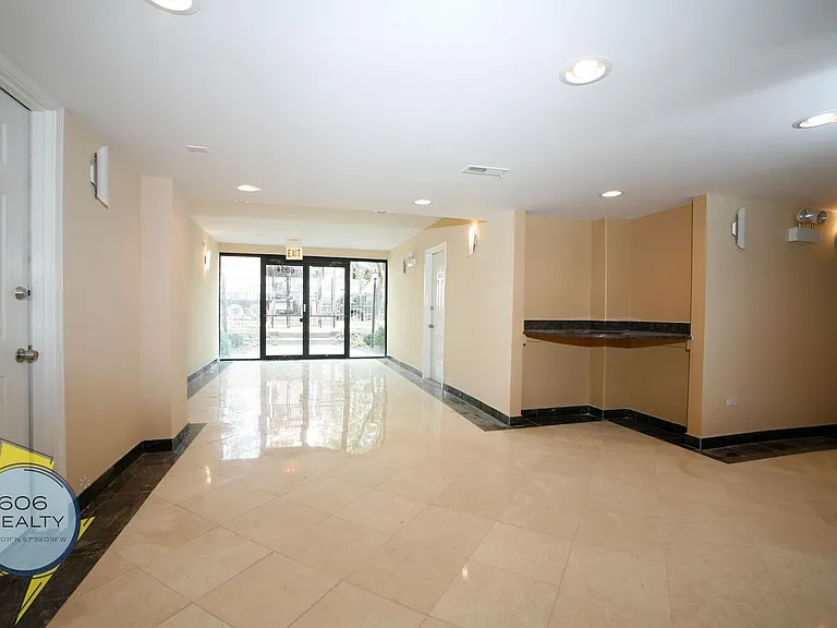 6954 N Greenview Ave — Photo 40