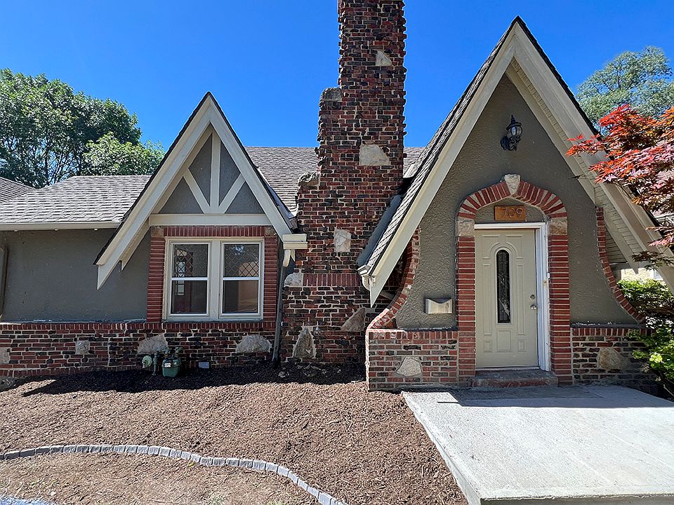 3 bedrooms, 1 full bath, 1 half bath, 1 car garage