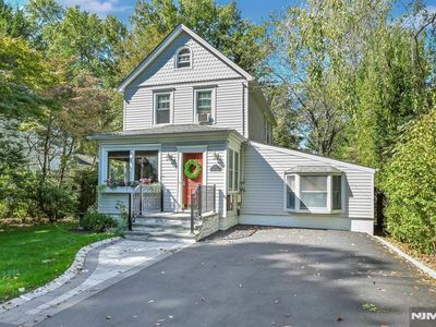 25 Maple Ave, Demarest, NJ, 07627