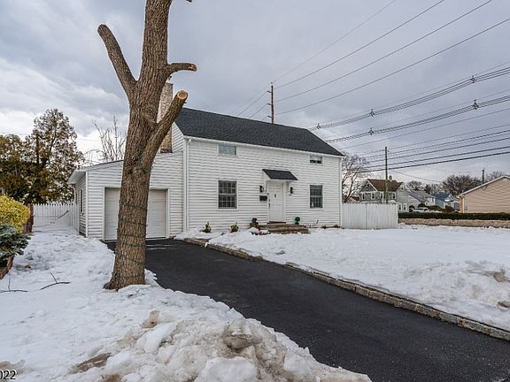 2nd image of 1801 Quaker Way