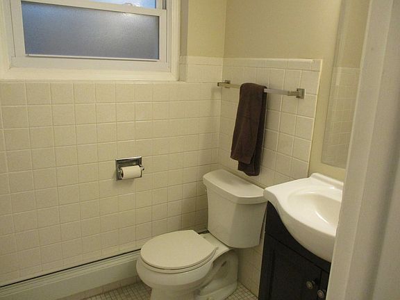 5th image of 120 S Grove Ave APT 7