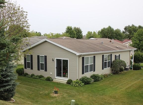 3rd image of 3830 Fox Hunt Way