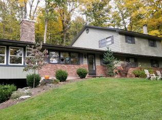 7155 Miller Rd, Canadensis, PA 18325